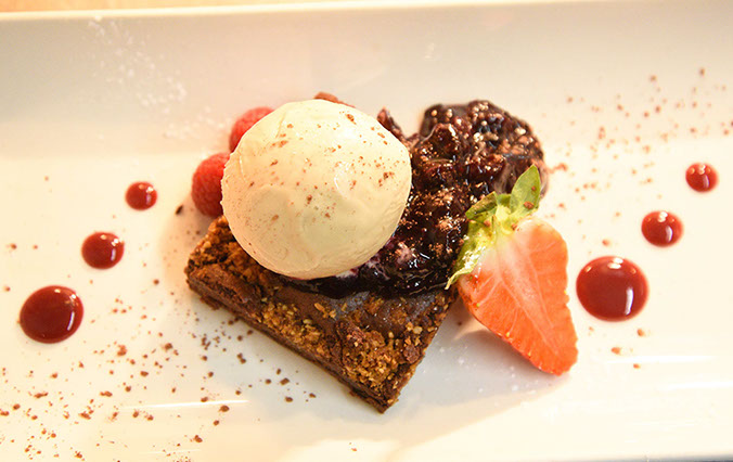 Excellent Desserts at Sea Breezes restaurant in Portree including Chocolate Brownie