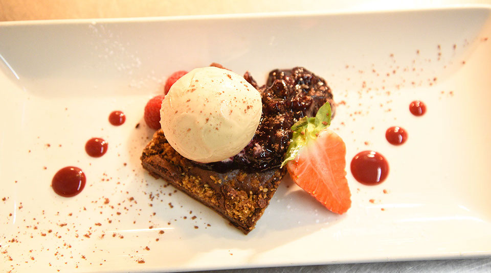 Excellent Desserts at Sea Breezes restaurant in Portree including Chocolate Brownie