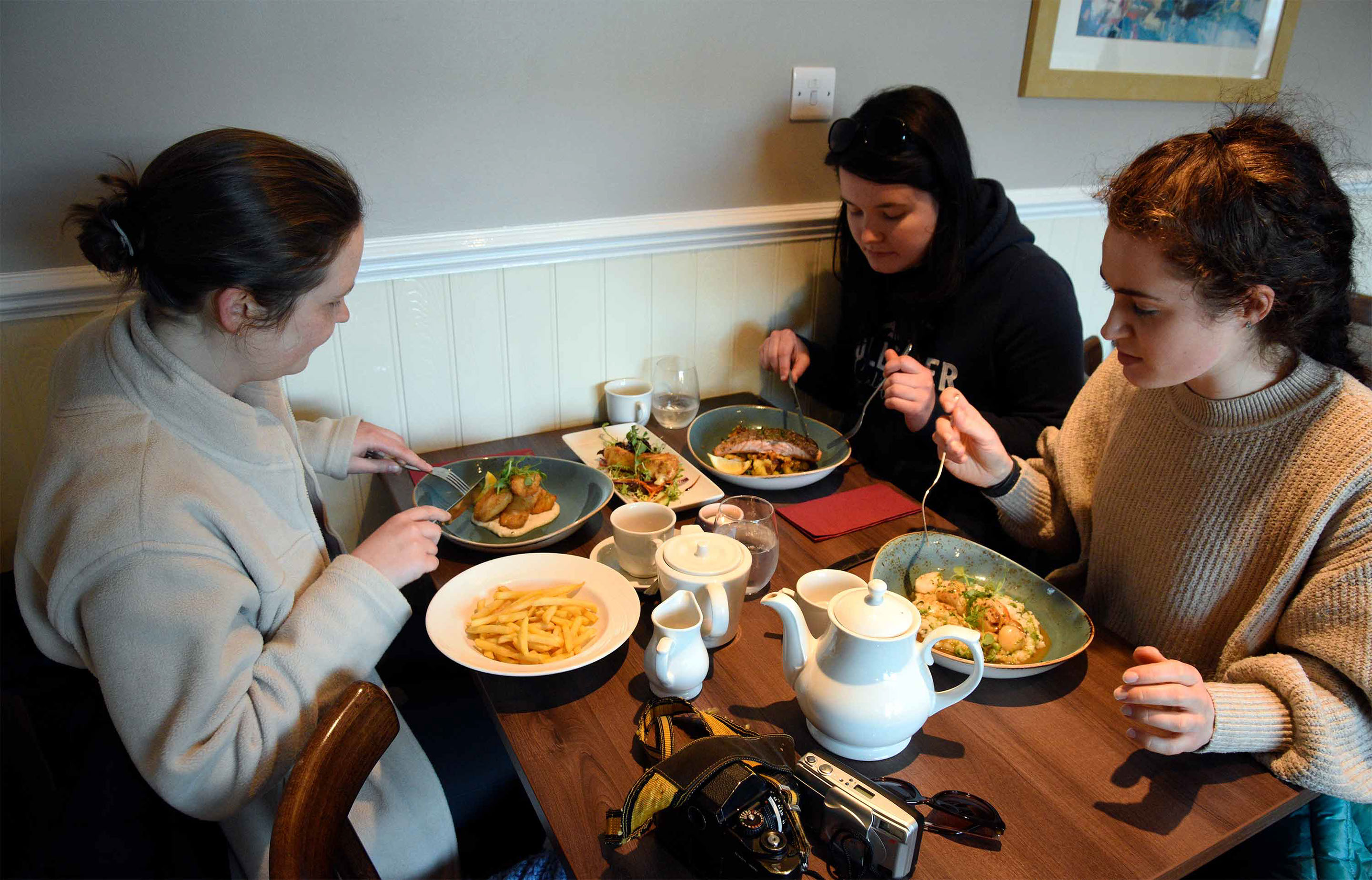 Enjoy Great Seafood at Sea Breezes Restaurant in Portree